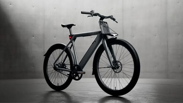De ‘oude’ VanMoof maakt een comeback met een nieuwe naam elektrische fiets e-bike