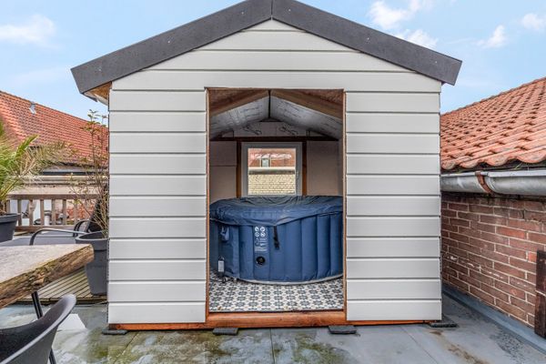 funda mancave huis tiel wijnkelder (6)