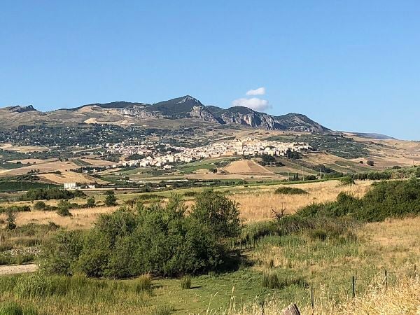 ollolai italie 1 euro huis dorp
