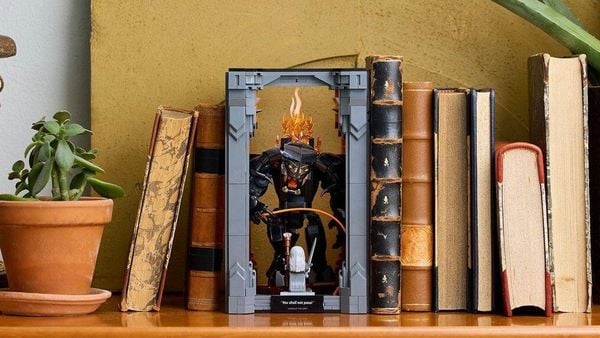 LEGO Icons 10367 Lord of the Rings- Balrog Book Nook copy