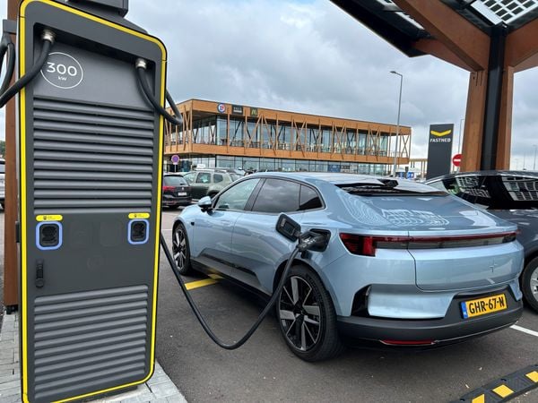 polestar 4 reoadtrip review gezin op vakantie snelladen