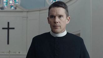 Het salaris als pastoor, best veel voor een simpele dienaar van God