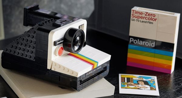 LEGO brengt ode aan Polaroid met betaalbare fotocamera-set