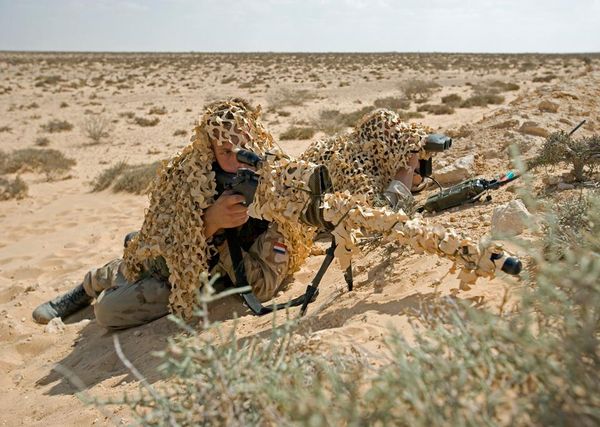 commando salaris defensie opleiding