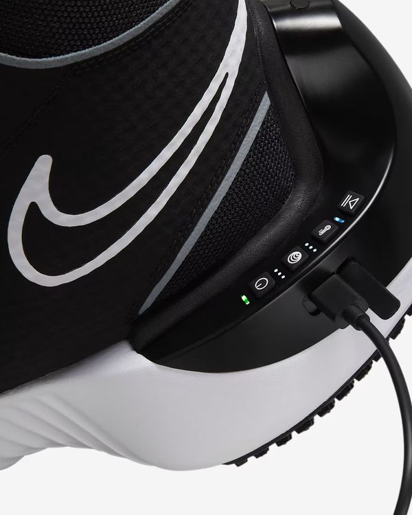 Nike dropt bizarre tech-sneakers en topsporters zweren erbij