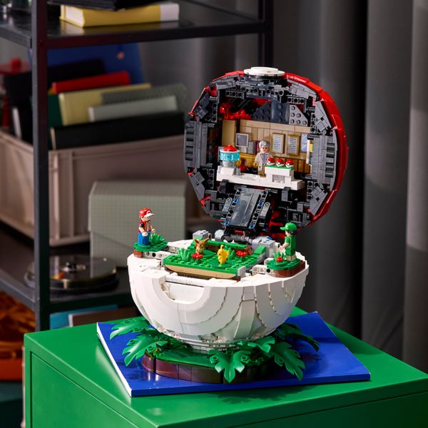 LEGO dropt 18+ Pokémon-sets met grote primeur Poke Ball 2