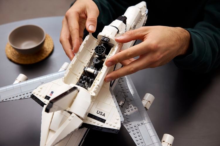 LEGO Icons 10360 Shuttle Carrier Aircraft