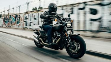 Zo maak je je motor zomerklaar en check je of je verzekering klopt