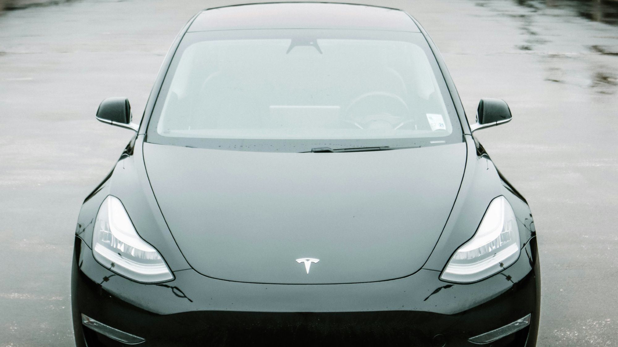 Deze Tesla Model 3 uit 2020 met weinig km koop je nu voor €15K