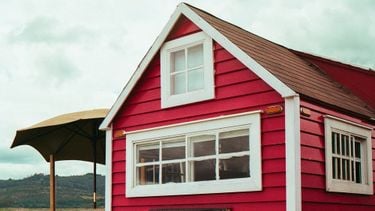 Dit huis in Zweden kost €14.300 en is verrassend leefbaar