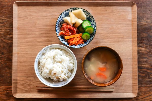7 Japanse geheimen die elk 'gezond dieet' overbodig maken Ichiju Sansai