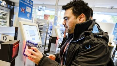 Dit gedrag in de supermarkt maakt je verdacht en leidt tot controle