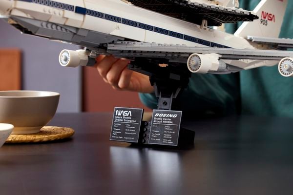 LEGO Icons 10360 Shuttle Carrier Aircraft