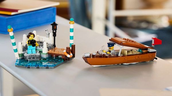 LEGO 11388 Venetian Neighbourhood