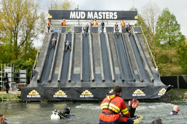 strong viking run zwaarste survivalrun van Nederland mudmasters