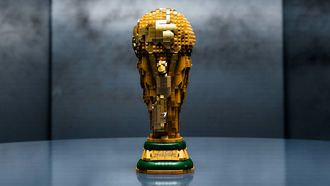LEGO dropt WK-sets: wereldbeker, Messi en bal met geheim