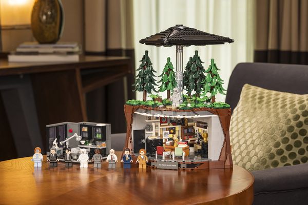 LEGO Ideas 21369 The X-Files 3