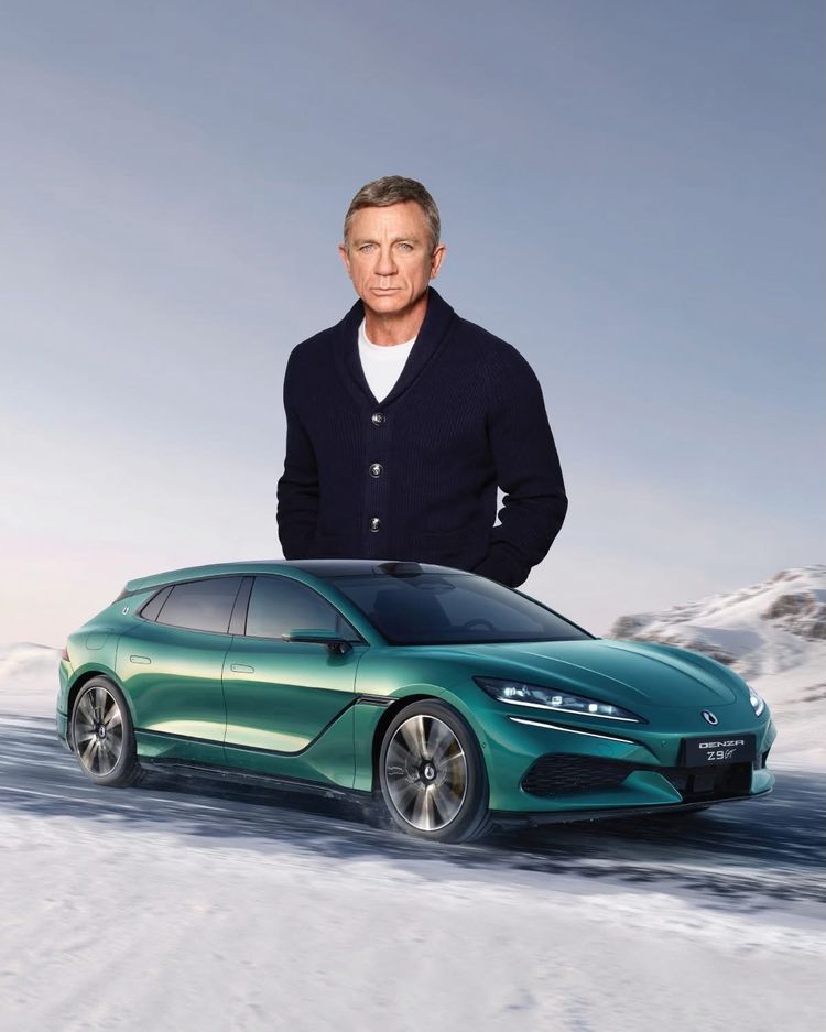 Daniel Craig James Bond Denza BYD