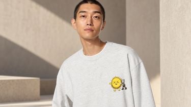 Hier is de ultieme sweater voor €35 en meer Uniqlo x KAWS-items
