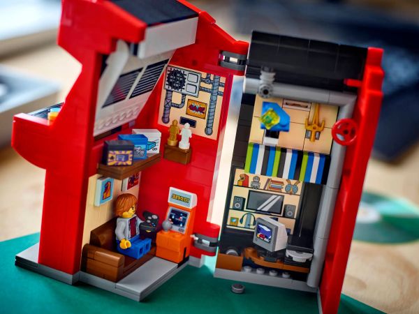 LEGO 40805 Arcade Machine easter eggs