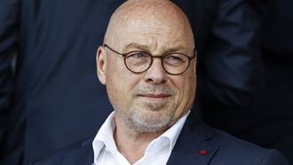 Het salaris van Maurits Hendriks als Ajax-Directeur Sport en zijn bonus
