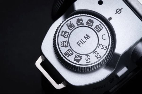 FUJIFILM XM5 CAMERA SMARTPHONE
