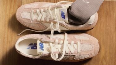 Bijenkorf stunt met sneakers voor €30: New Balance in veel kleuren