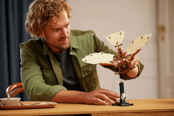 LEGO Icons 10363 Leonardo da Vinci’s Flying Machine 43444