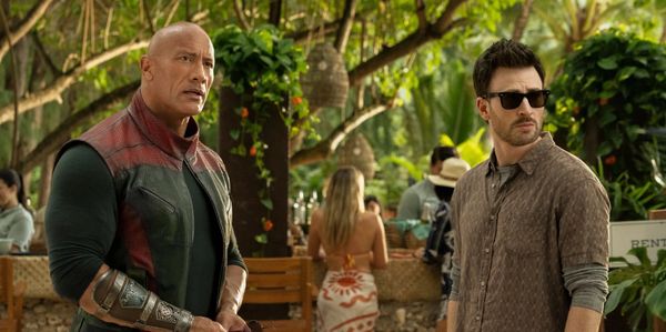 Red One kerstfilm Captain America Chris Evans Dwayne Johnson