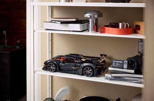 LEGO 42232 Koenigsegg Sadair’s Spear Megacar 3