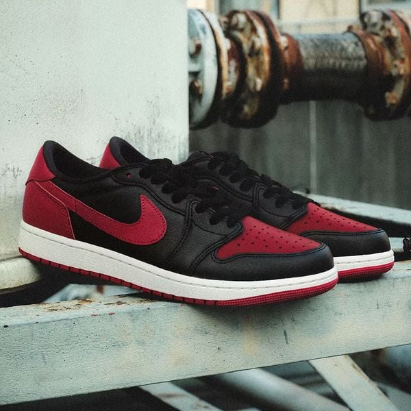 nike Air Jordan 1 Retro Low OG 'Banned' Black and Varsity Red verboden sneakers 159 euro