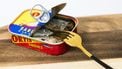 Deze goedkope vis is in blik is booster vol eiwitten en vitamines