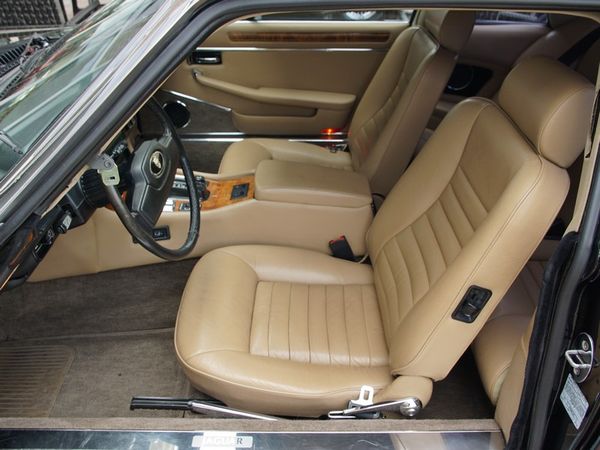 Tweedehands Jaguar XJ-S V12 Coupé occasion