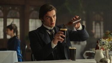 Intriges, macht, familiedrama en Guinness: Netflix’ House of Guinness is de perfecte mix van Succession en Peaky Blinders.