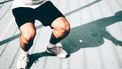 Zo verhelp je krakende knieën bij squats en traplopen