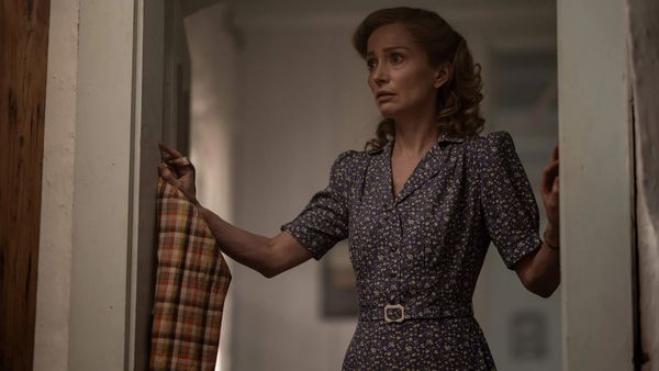 lotte verbeek als emmy göring in oorlogsfilm nuremberg