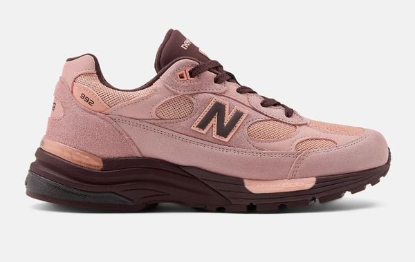 New Balance 992 steve jobs sneakers nieuwe colorway roze kersrood