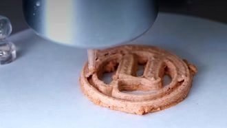 Eiwitkoekjes van plastic afval nu veilig te eten: dit is je toekomstkost
