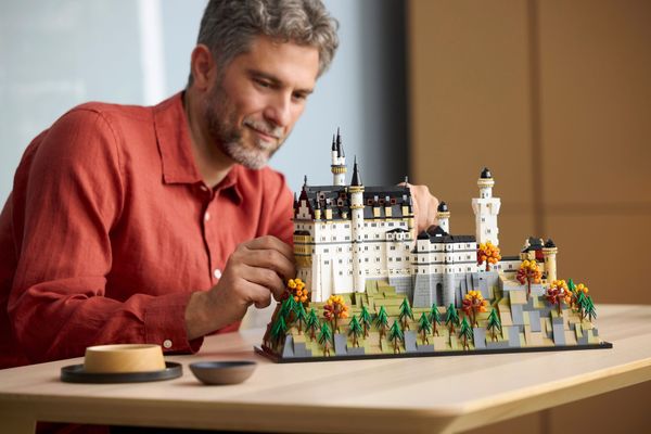LEGO Architecture 21063 Neuschwanstein Castle Disney 23233313 Disney