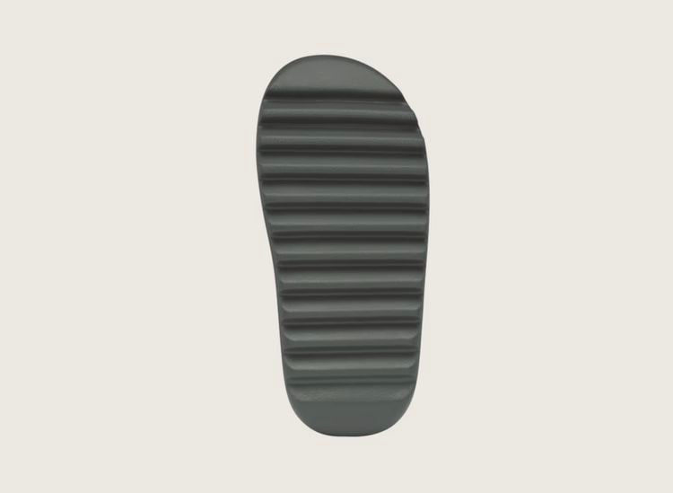 Sneakers van de dag Adidas Yeezy Slide Dark Onyx slippers Kanye West