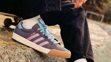 Adidas mixt tennis en skate met nieuwe budget-sneakers van €90