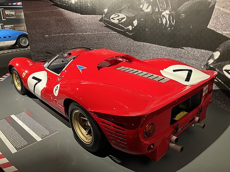Ferrari_330P4, mooiste sportauto's