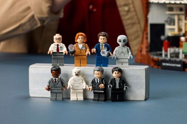 LEGO Ideas 21369 The X-Files 3