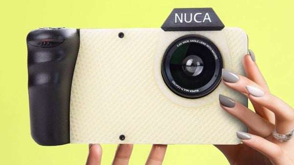 Deze camera maakt naaktfoto's van aangeklede mensen