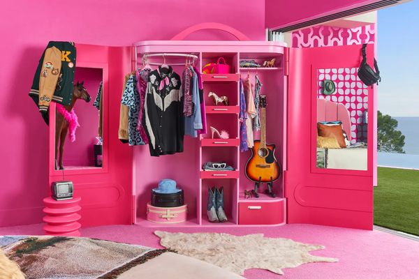 barbie, dreamhouse, airbnb, slaapkamer