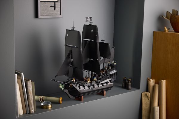 Johnny Depp keert terug in LEGO-vorm met peperduur piratenschip