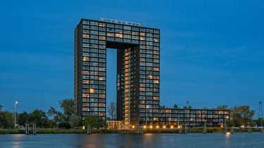 Funda-studio met sauna en zwembad kost €420K in populaire stad