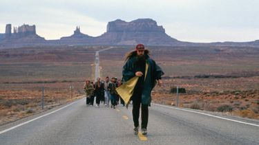 Zo simpel kan het zijn: 15 minuten stevig wandelen verlaagt volgens onderzoek het risico op hart- en vaatziekten én vroegtijdig overlijden.