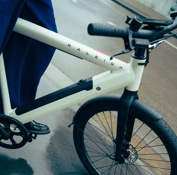 De ‘oude’ VanMoof maakt een comeback met een nieuwe naam elektrische fiets e-bike