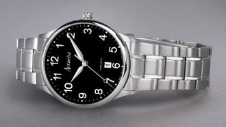 Dit afgeprijsde horloge van iconisch Brits merk kost nu €89,95